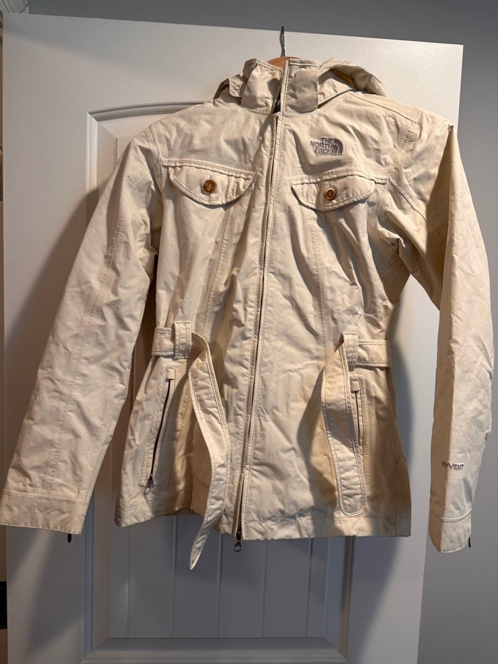 The North Face Women’s Trench Style Rain Jacket XS Cream | Belted Hooded Coat